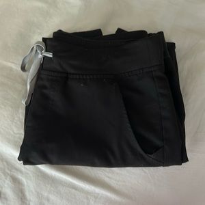 Figs jogger style scrub pants